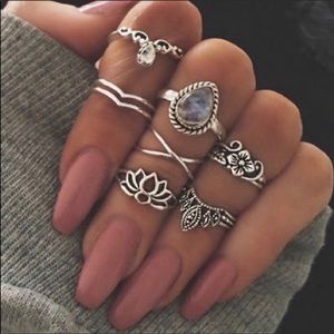 7 pc Silver Lotus Ring Set